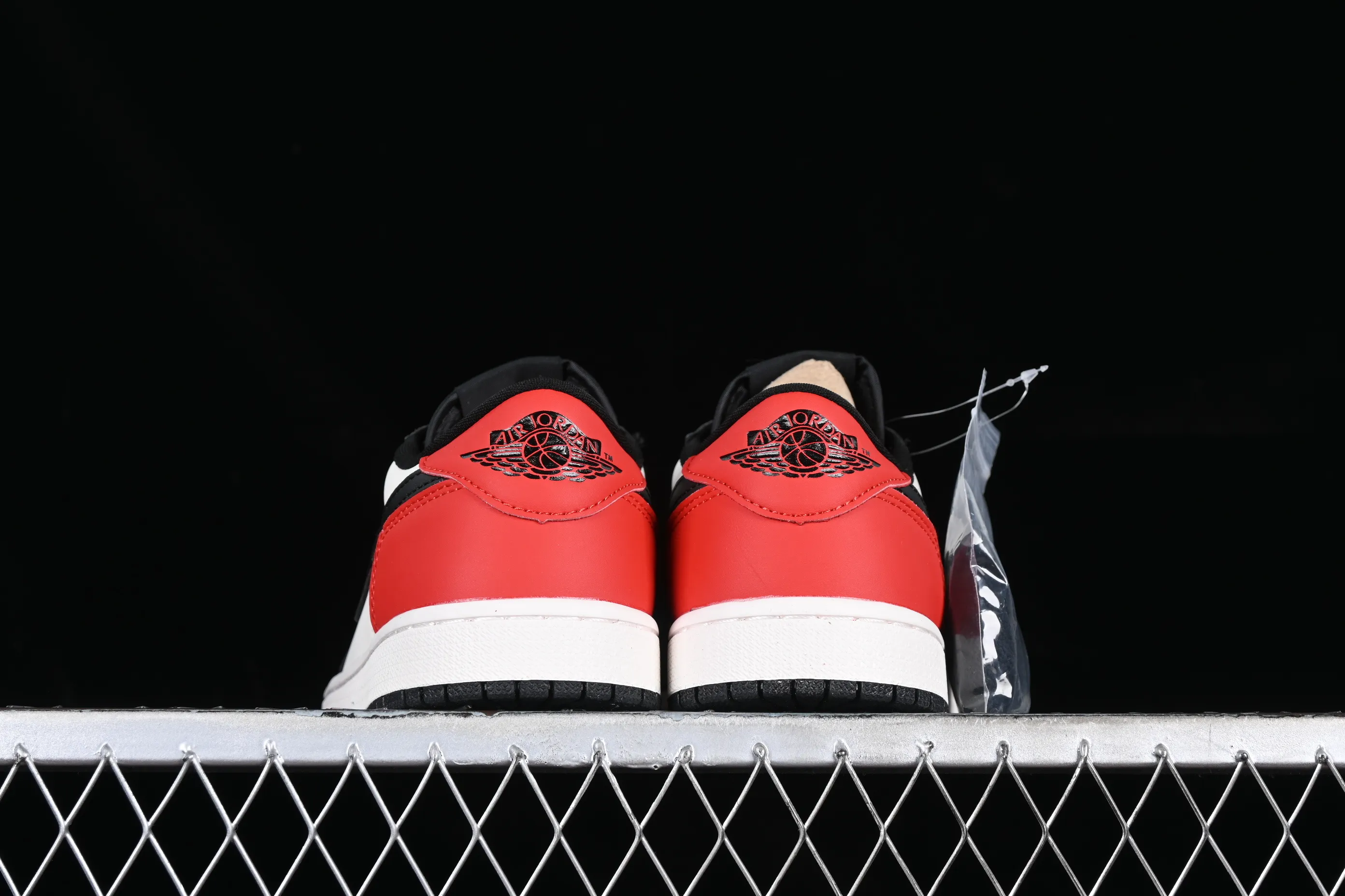 All categories Air Jordan Jordan series basketball shoes Air Jordan 1 Low Z version Air Jordan 1 Low AJ1 Joe 1 black rice red toe low-top cultural casual sneakers HF8828-100